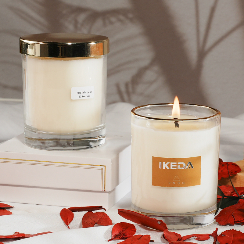 Home Fragrance English Pear And Freesia - Lilin Beraroma Pir Inggris dan Lilin
